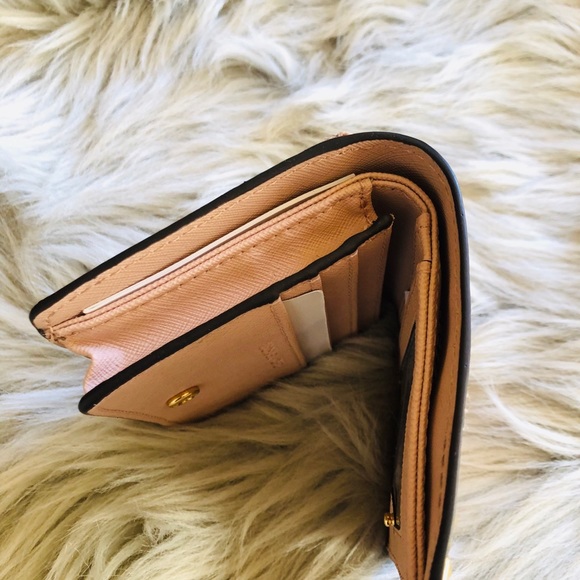 NWT Michael Kors studded card case wallet pink - Picture 4 of 4